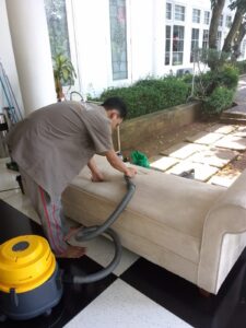 jasa cuci sofa di sawangan depok