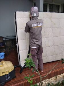 jasa cuci springbed di sukatani depok