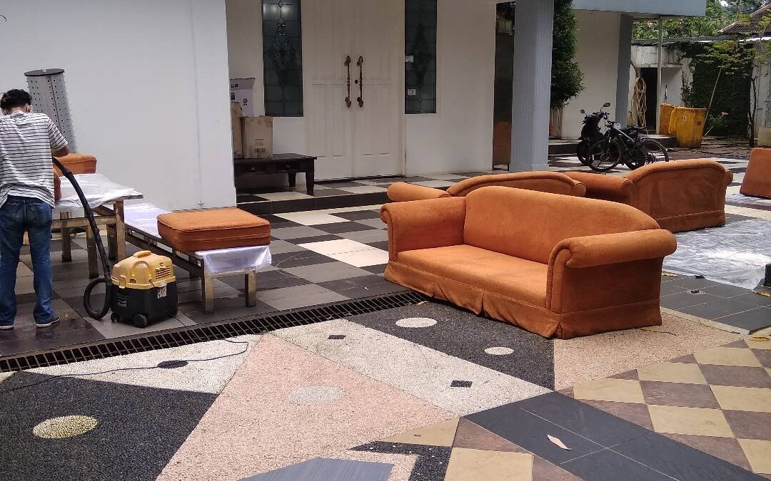 Jasa Cuci Sofa Di Kukusan Depok