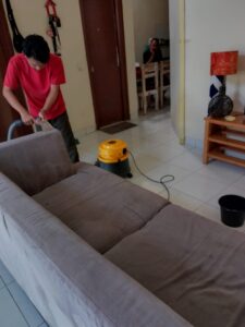jasa cuci sofa di juanda depok