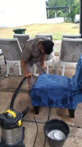 jasa cuci sofa di limo depok