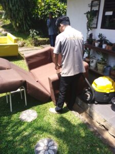jasa cuci sofa di leuwiliang bogor